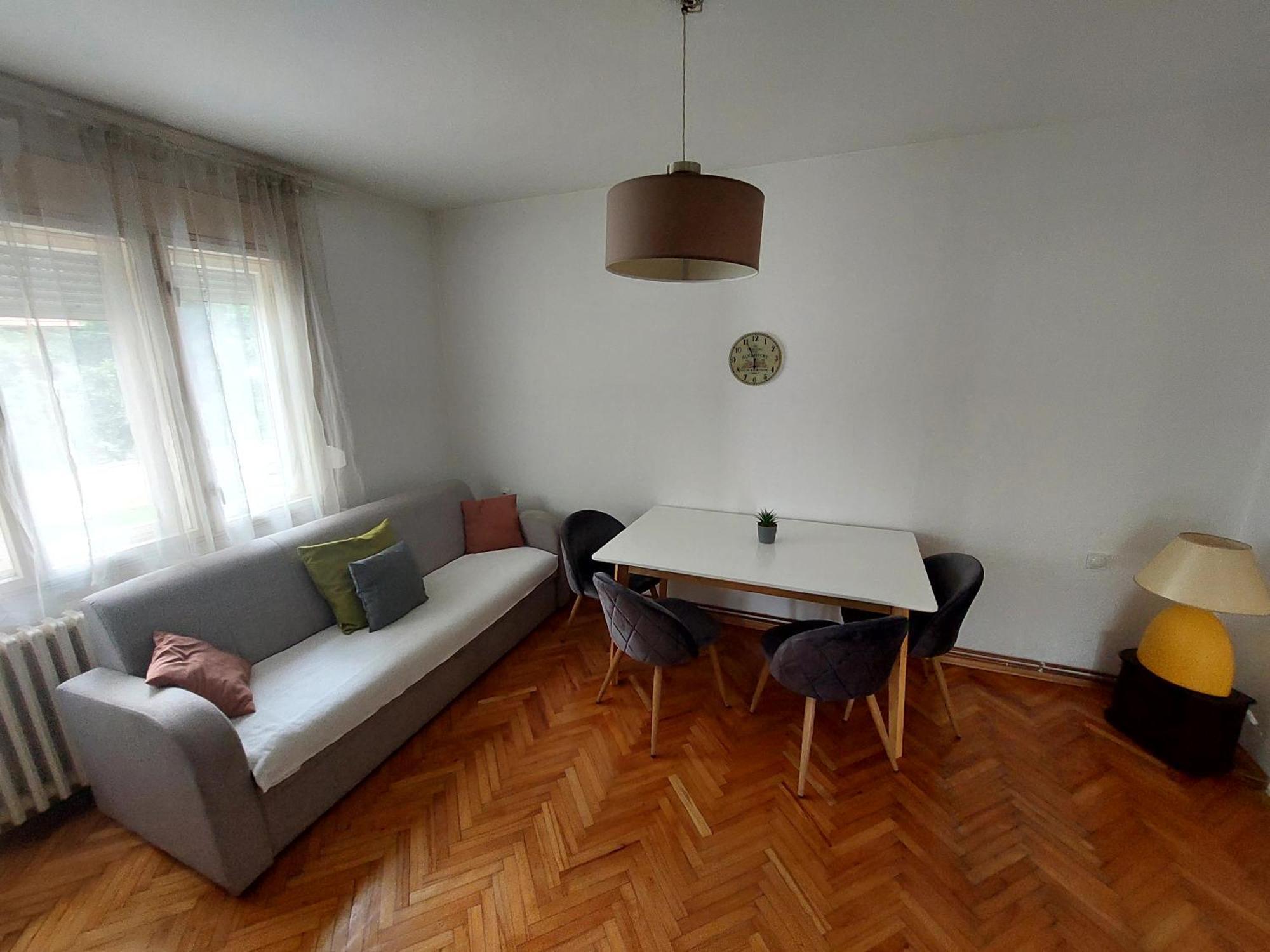 Peaceful And Spacious Apartment With Free Parking Баня-Лука Екстер'єр фото