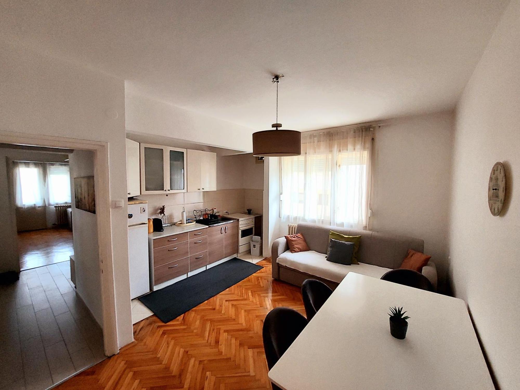 Peaceful And Spacious Apartment With Free Parking Баня-Лука Екстер'єр фото